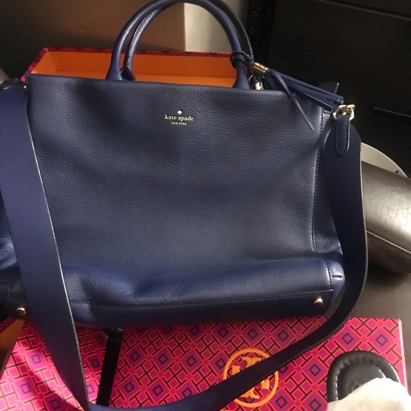 Authentic Kate spade leather handbag - Picture 3 of 3